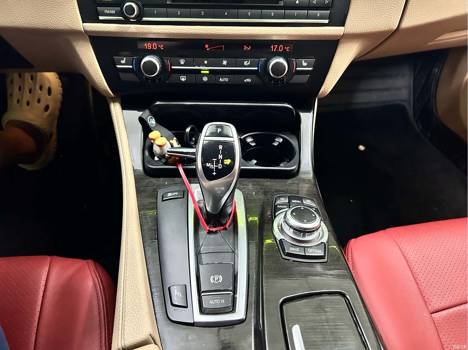 BMW 5 Series, 2011 11