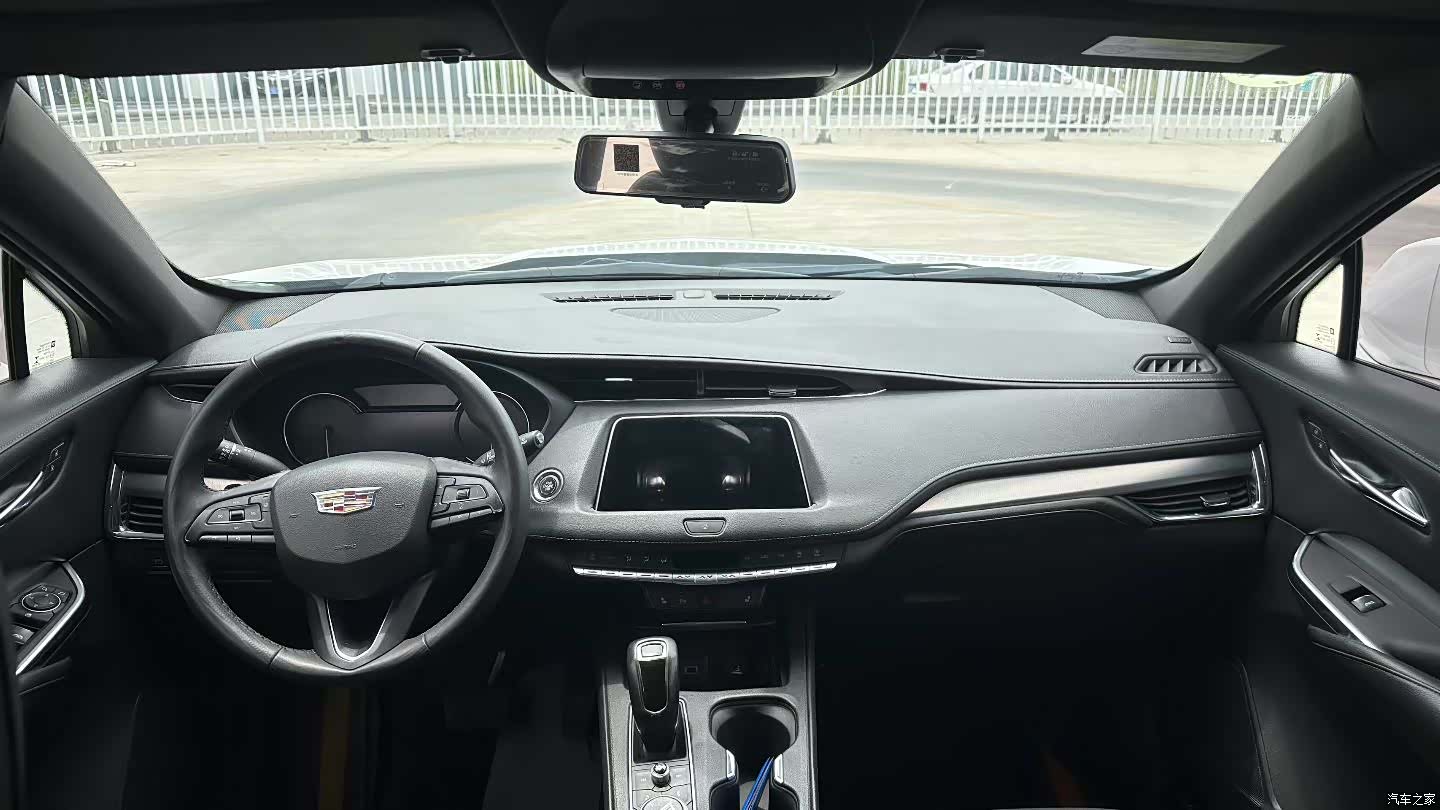 Cadillac XT4, 2018 8