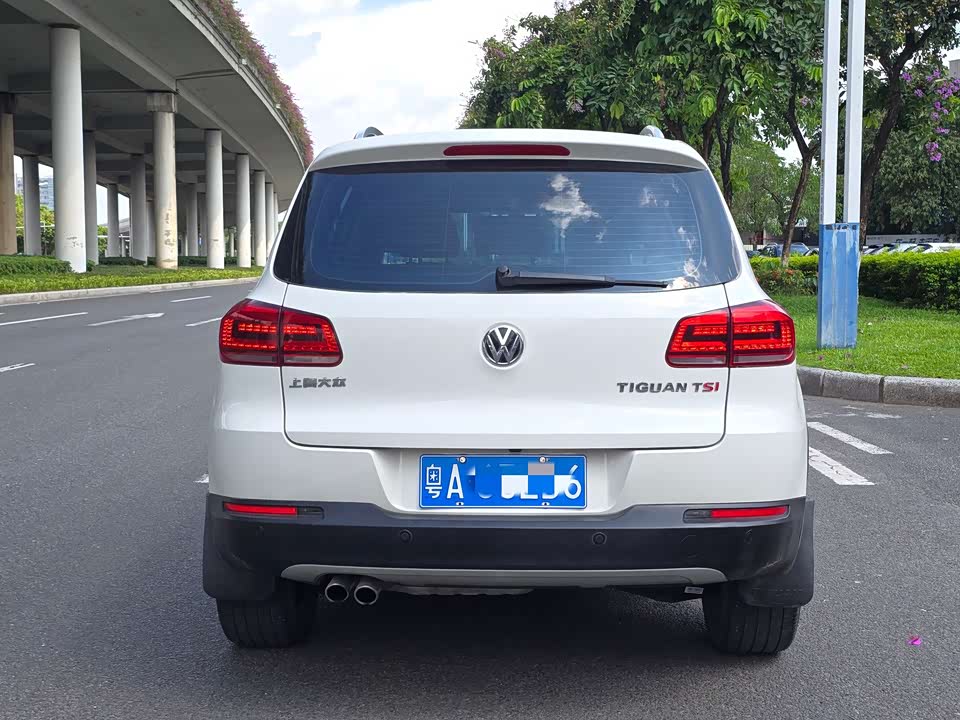 Volkswagen Tiguan Volkswagen Tiguan