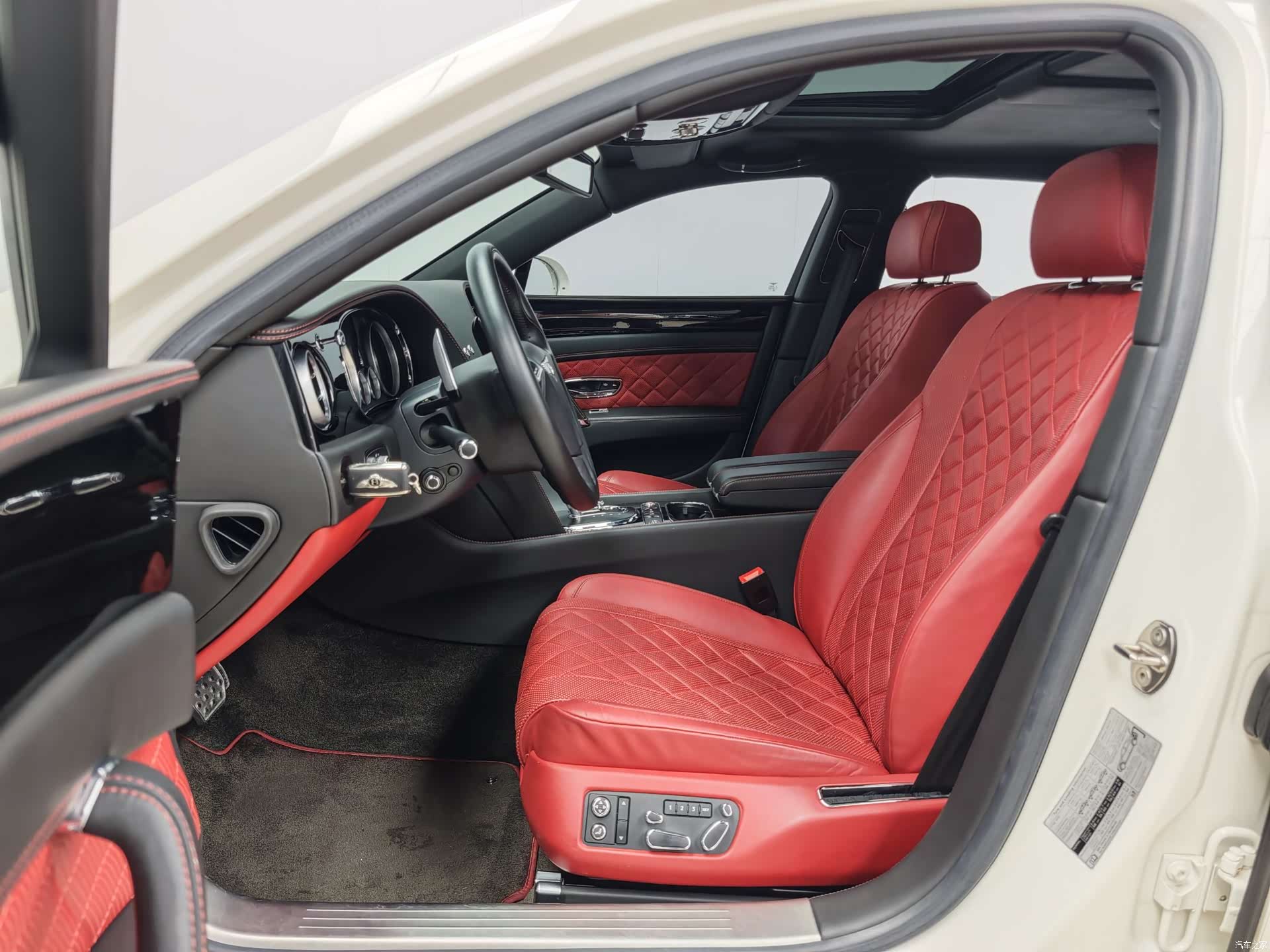 Bentley Flying Spur, 2018 7