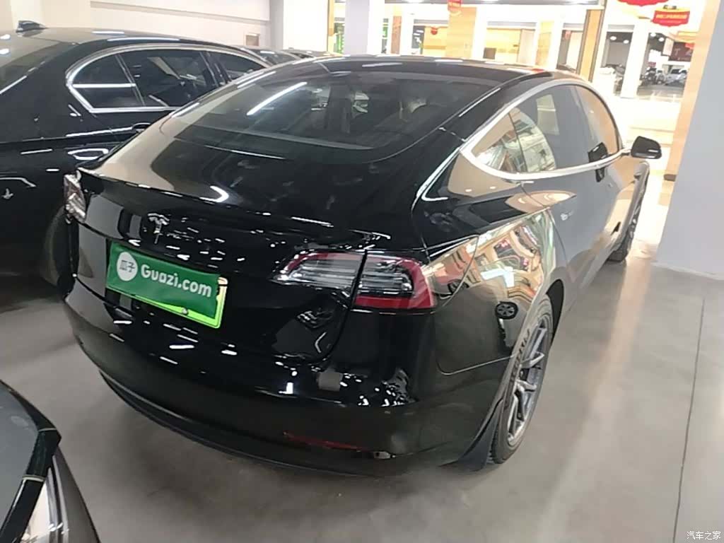 Tesla Model 3, 2021 все фото