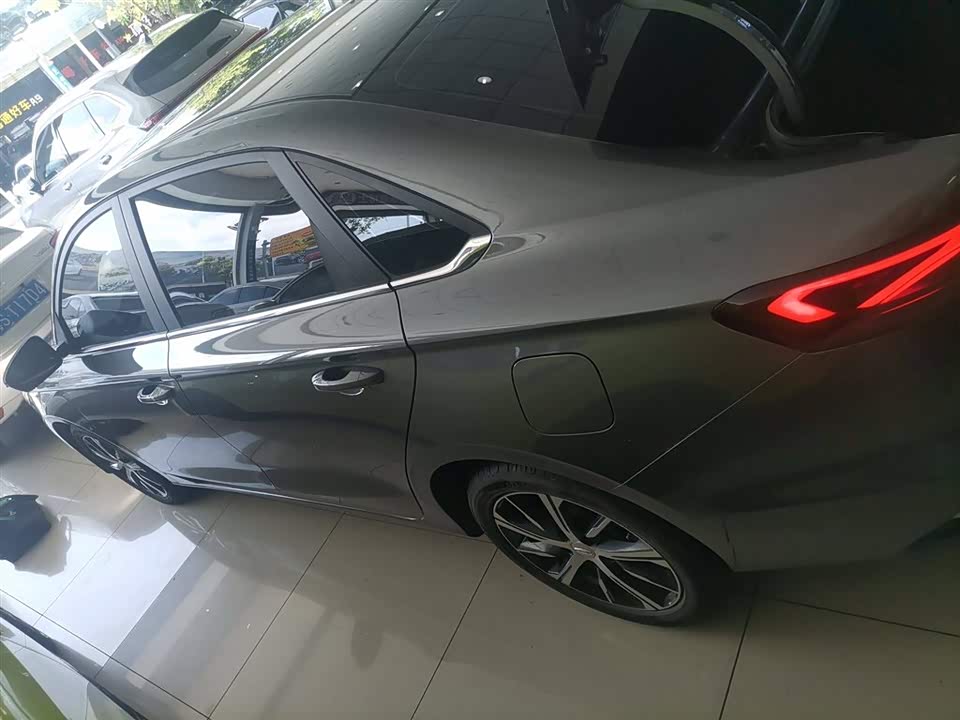 Geely Emgrand Geely Emgrand
