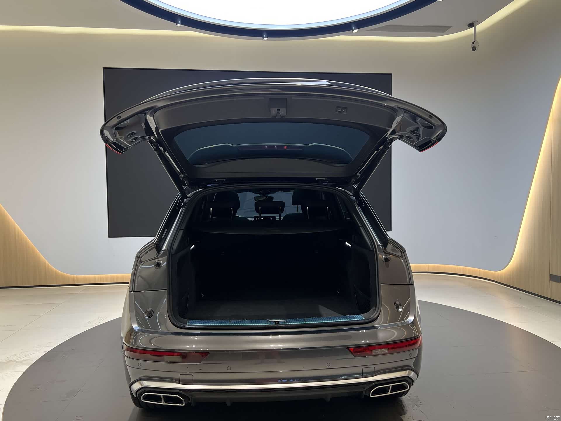 Audi Q5L, 2022 15