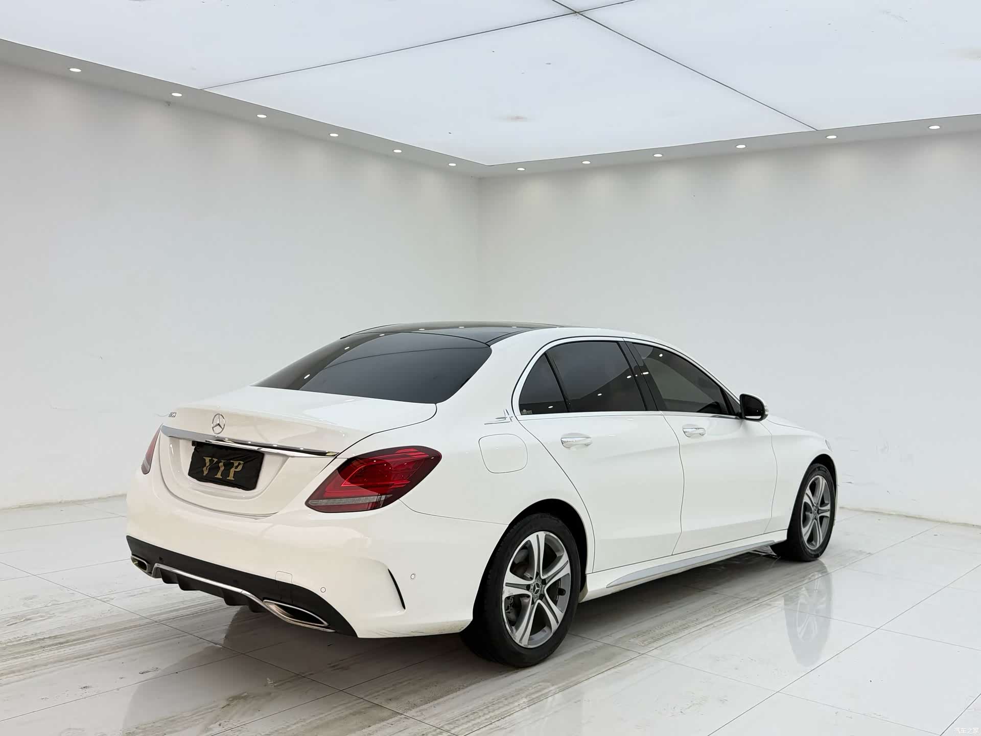 Mercedes-Benz C-Class, 2019 4