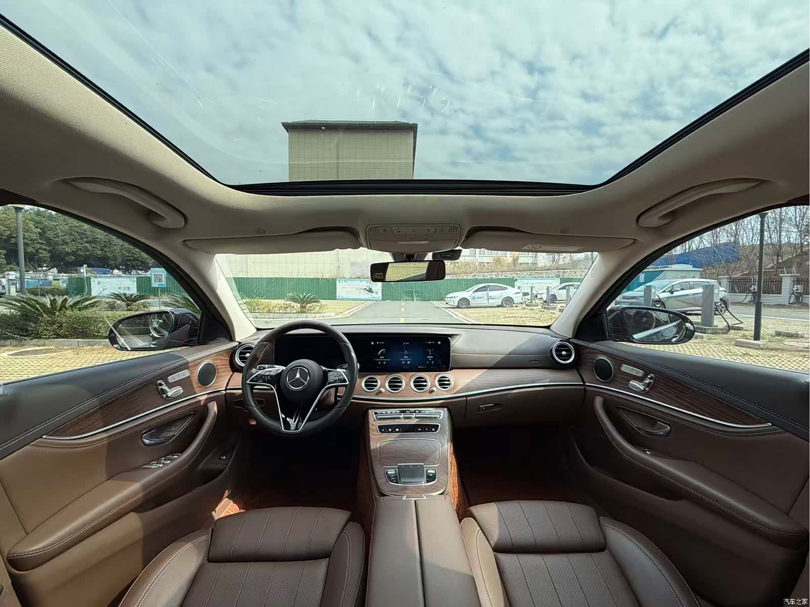 Mercedes-Benz E-Class, 2022 8