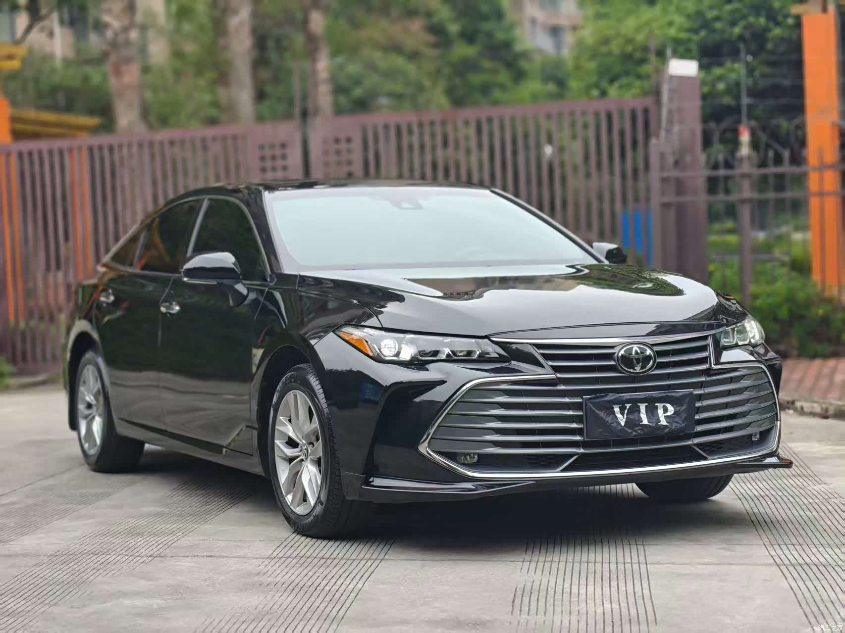 Toyota Avalon, 2022 3