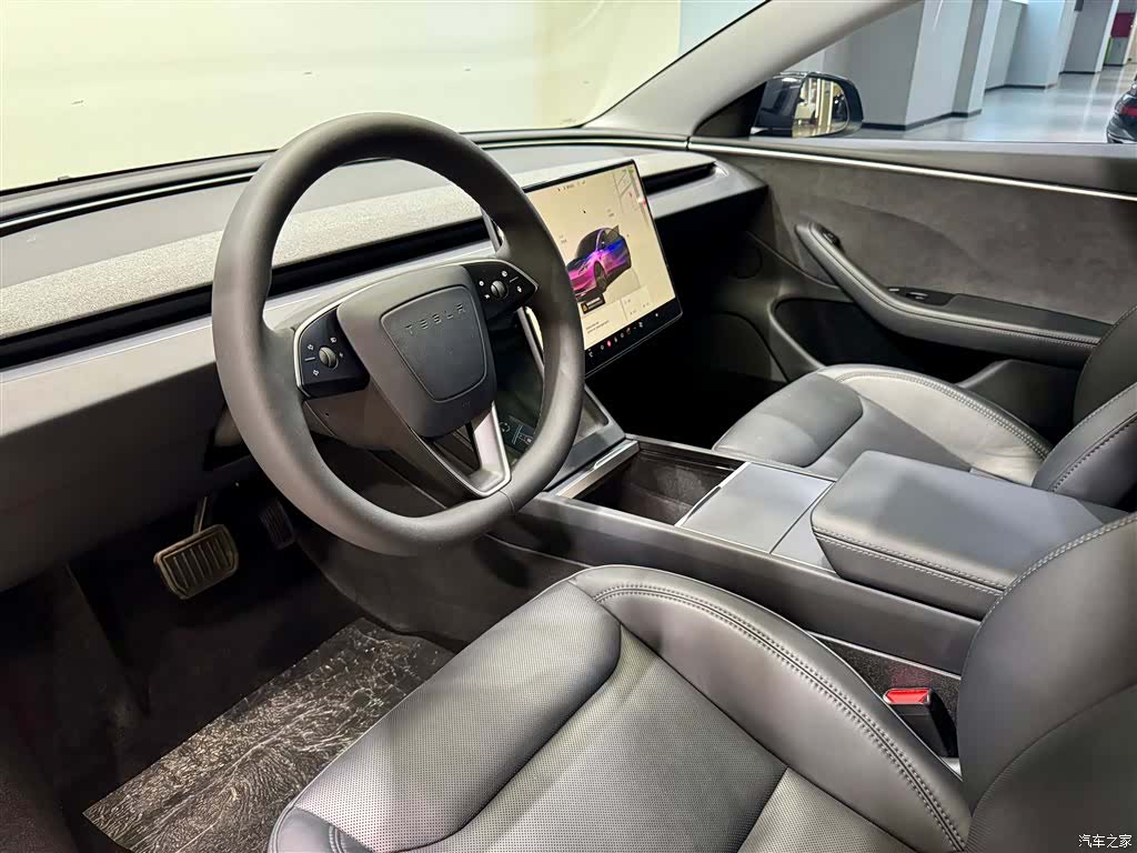 Tesla Model 3, 2024 26