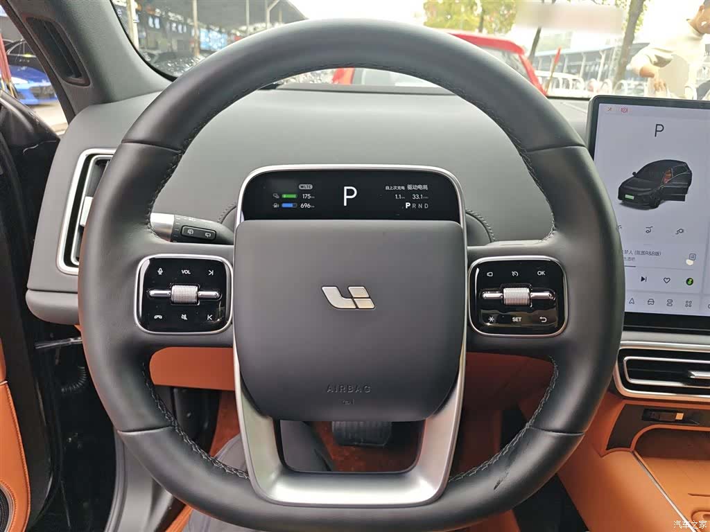 Li Auto L6, 2025 7