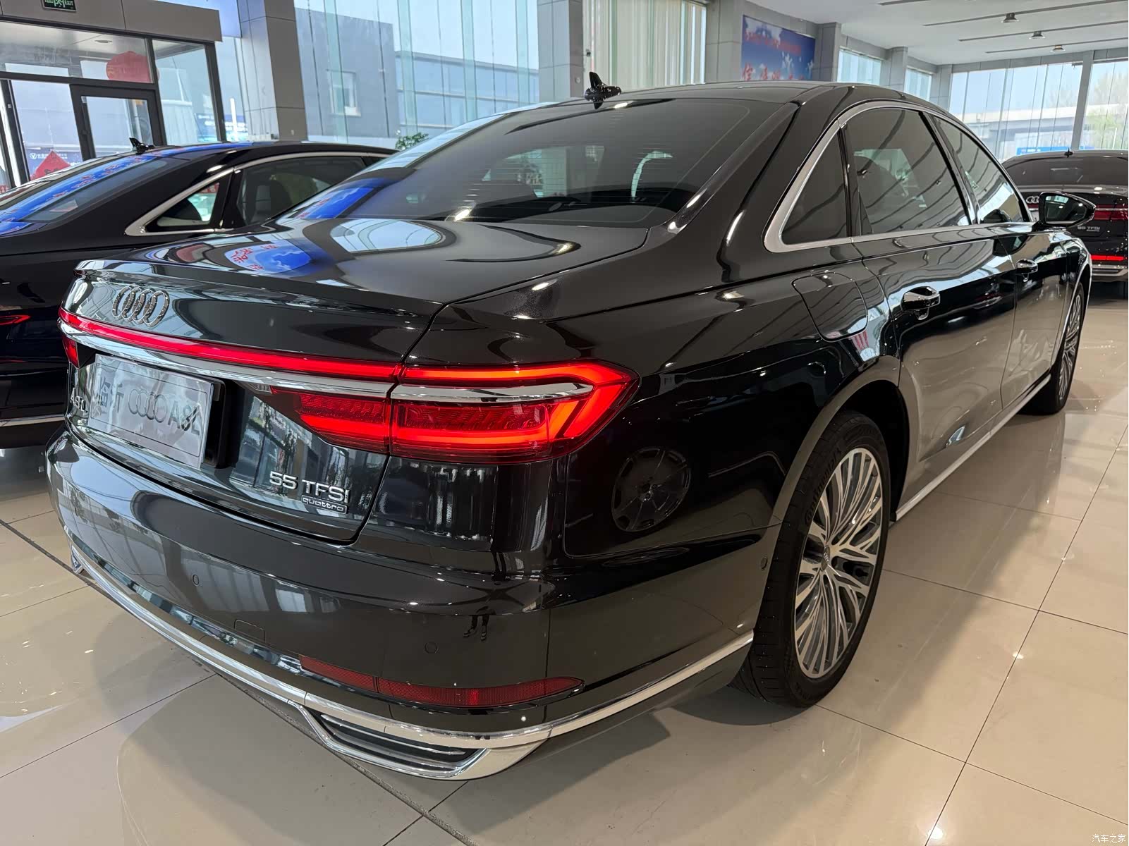Audi A8L, 2018 3
