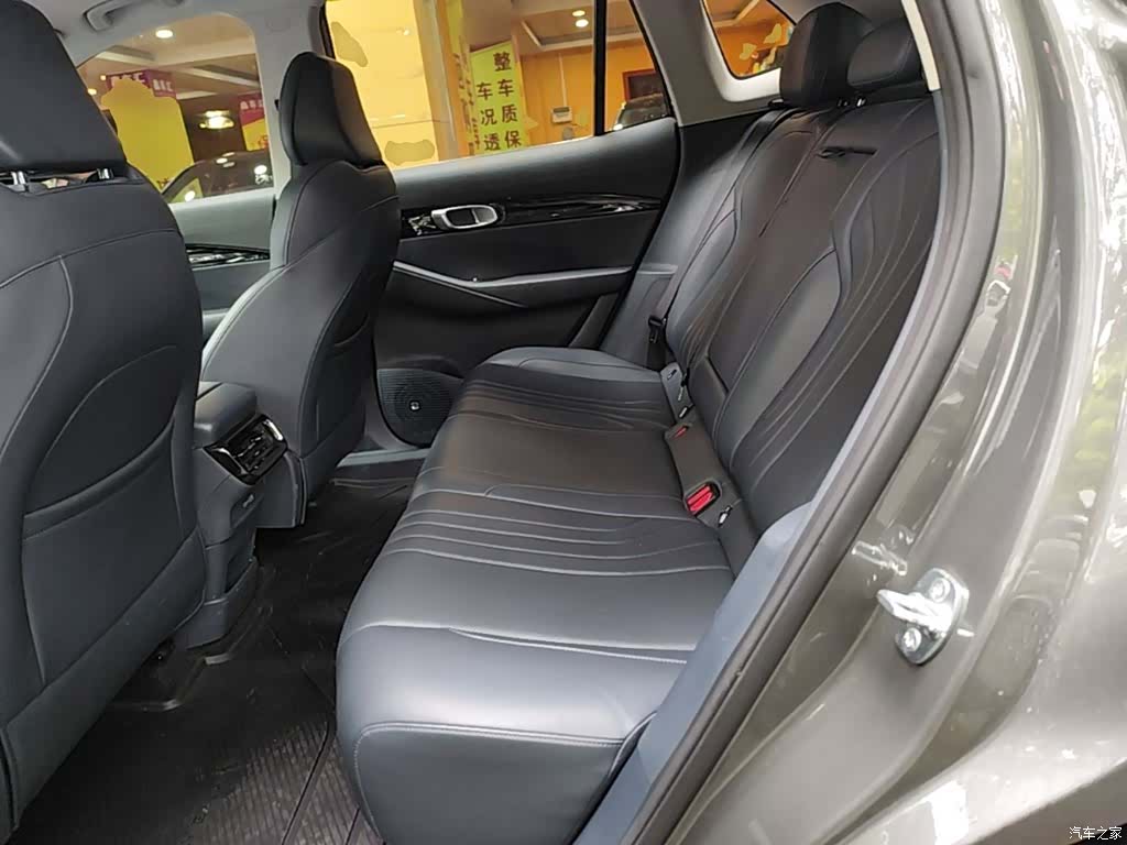 Geely Galaxy E5, 2024 17