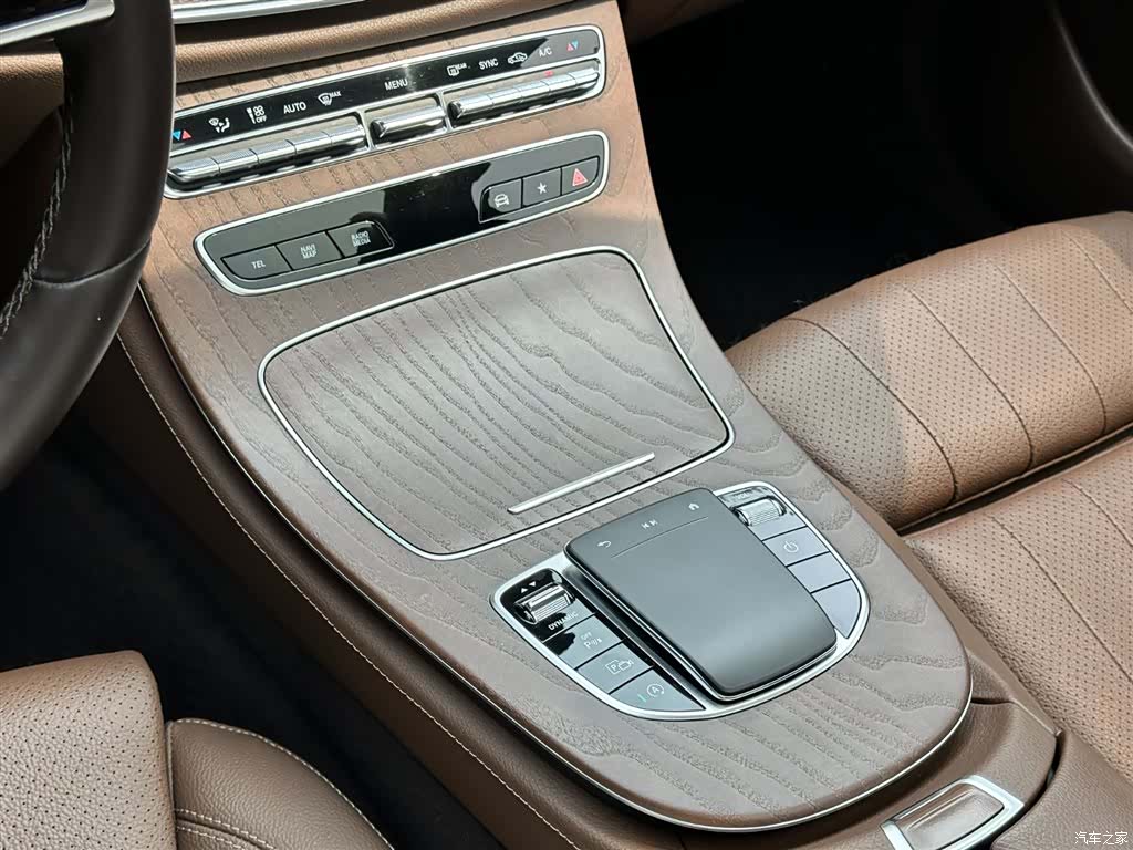 Mercedes-Benz E-Class, 2022 9