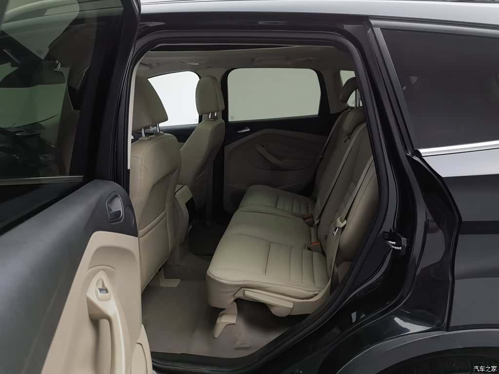 Ford Kuga, 2014 15
