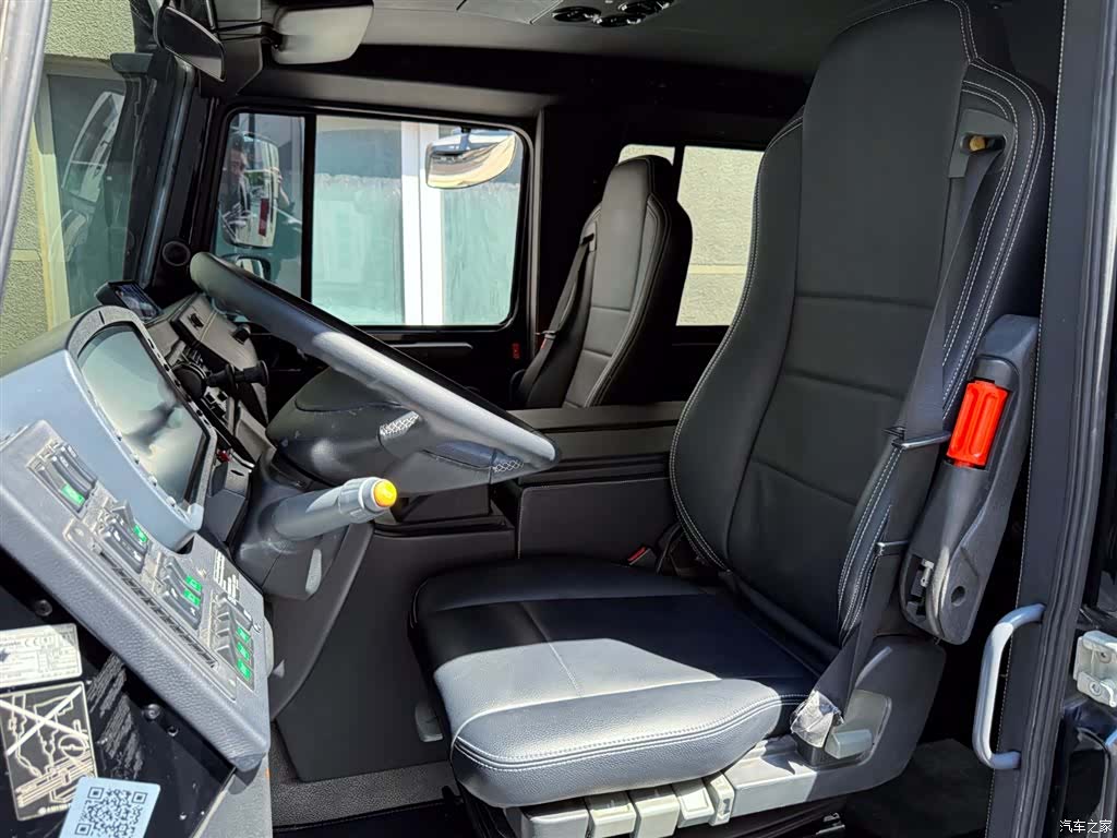 WuNiMoKeU5000 SUV, 2016 6