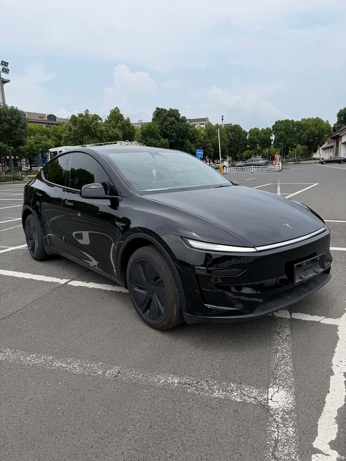 Tesla Model Y, 2026 3