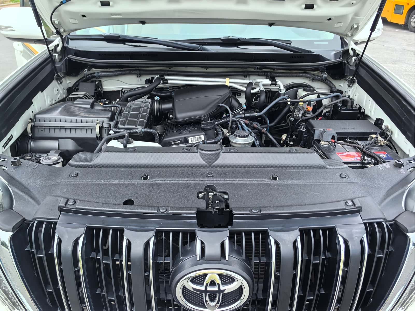 Toyota Prado, 2014 10
