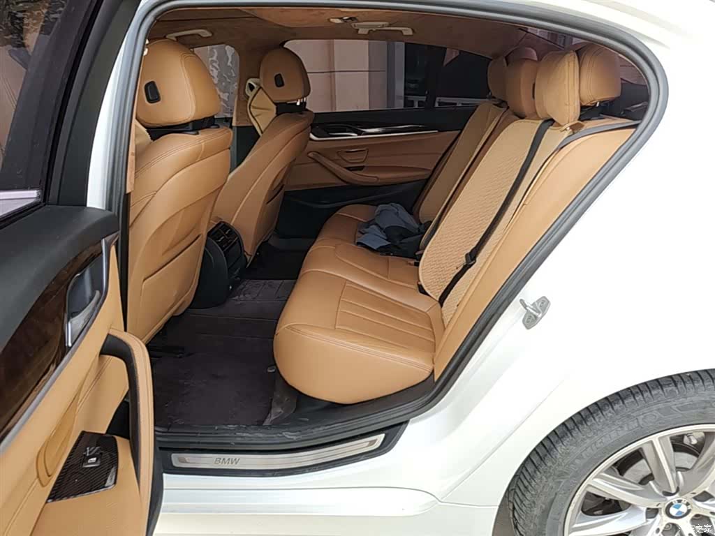 BMW 5 Series, 2017 13