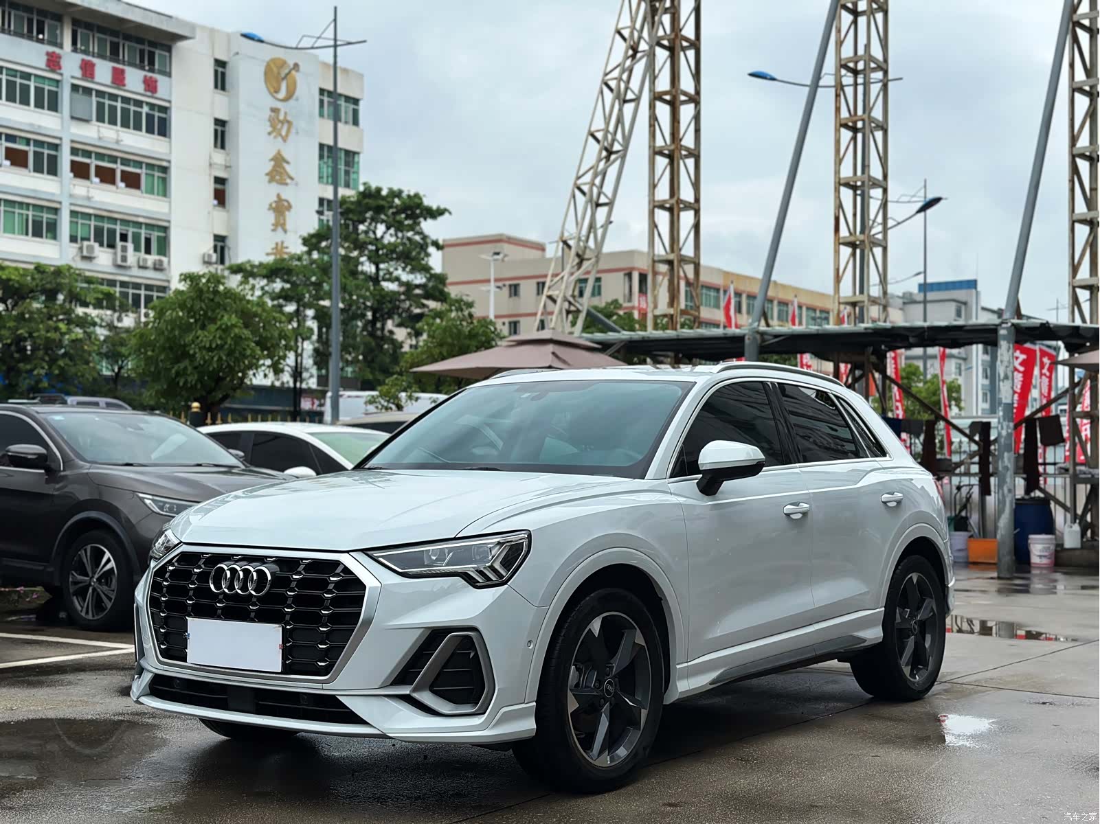 Audi Q3, 2022 1