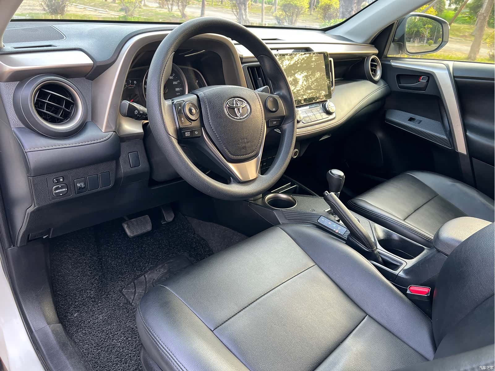 Toyota RAV4, 2016 9