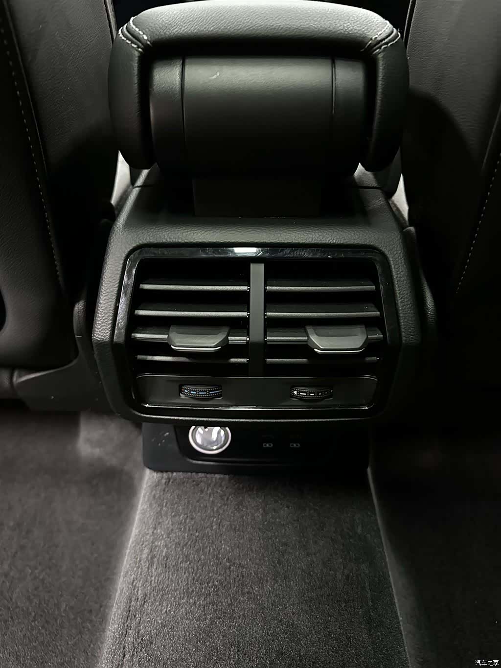 Audi Q3, 2023 17