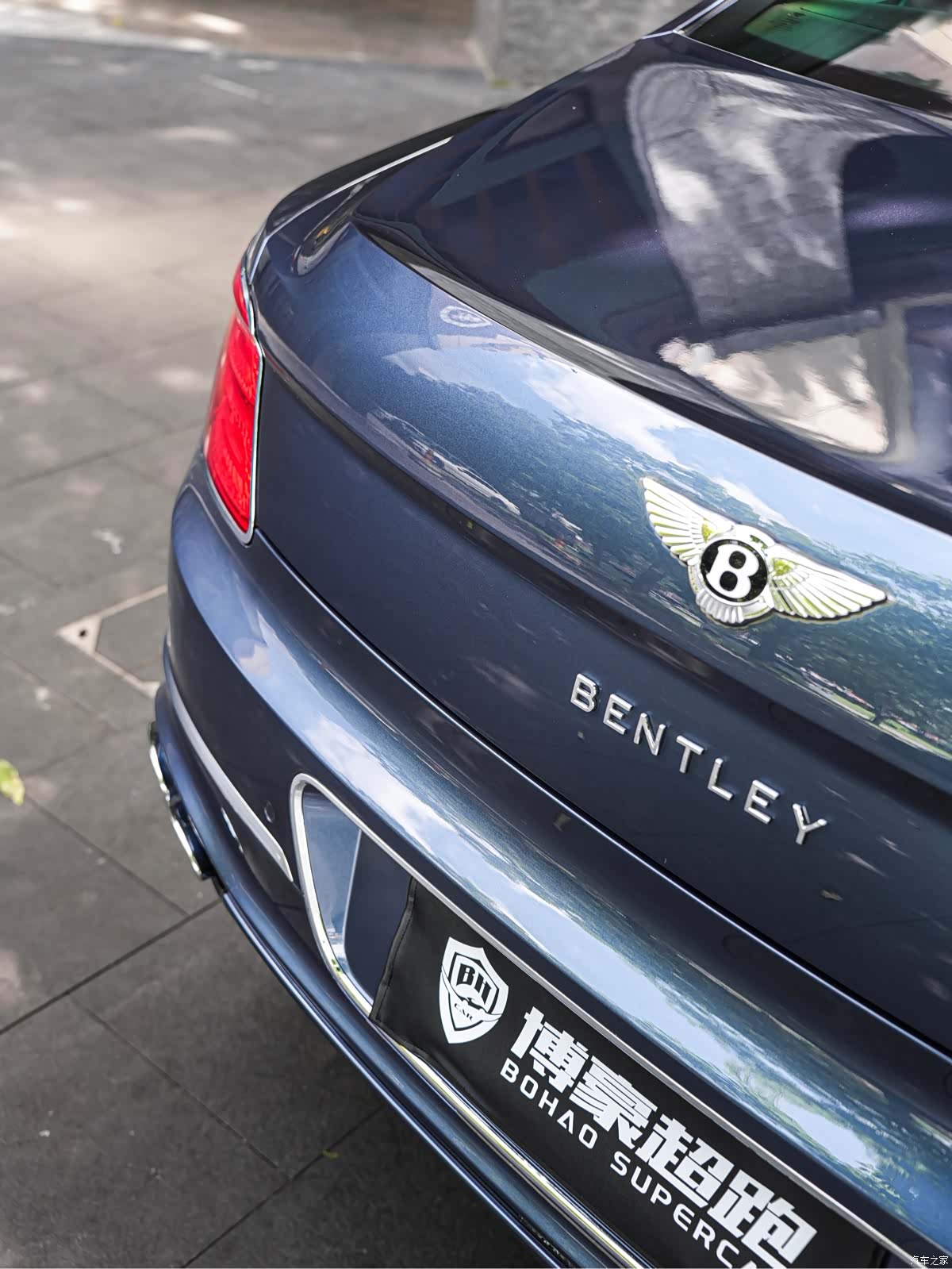 Bentley Flying Spur, 2023 23