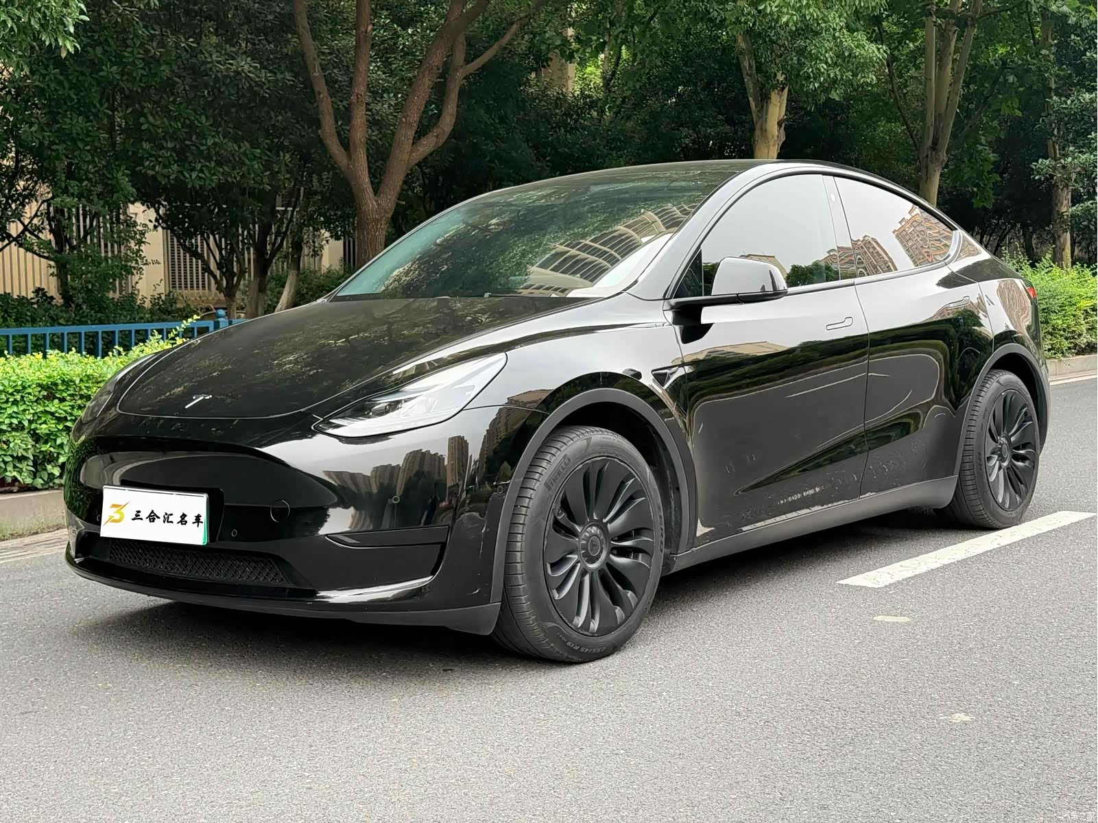 Tesla Model Y, 2022 1