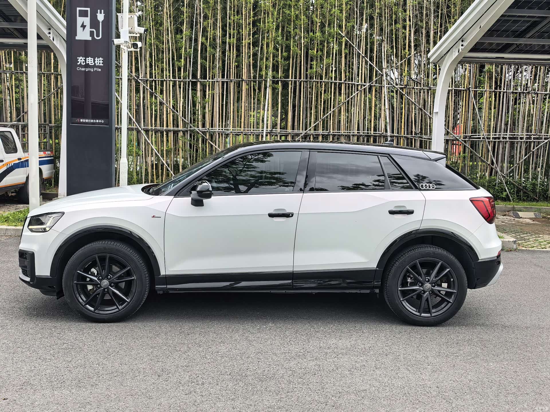 Audi Q2L, 2021 4