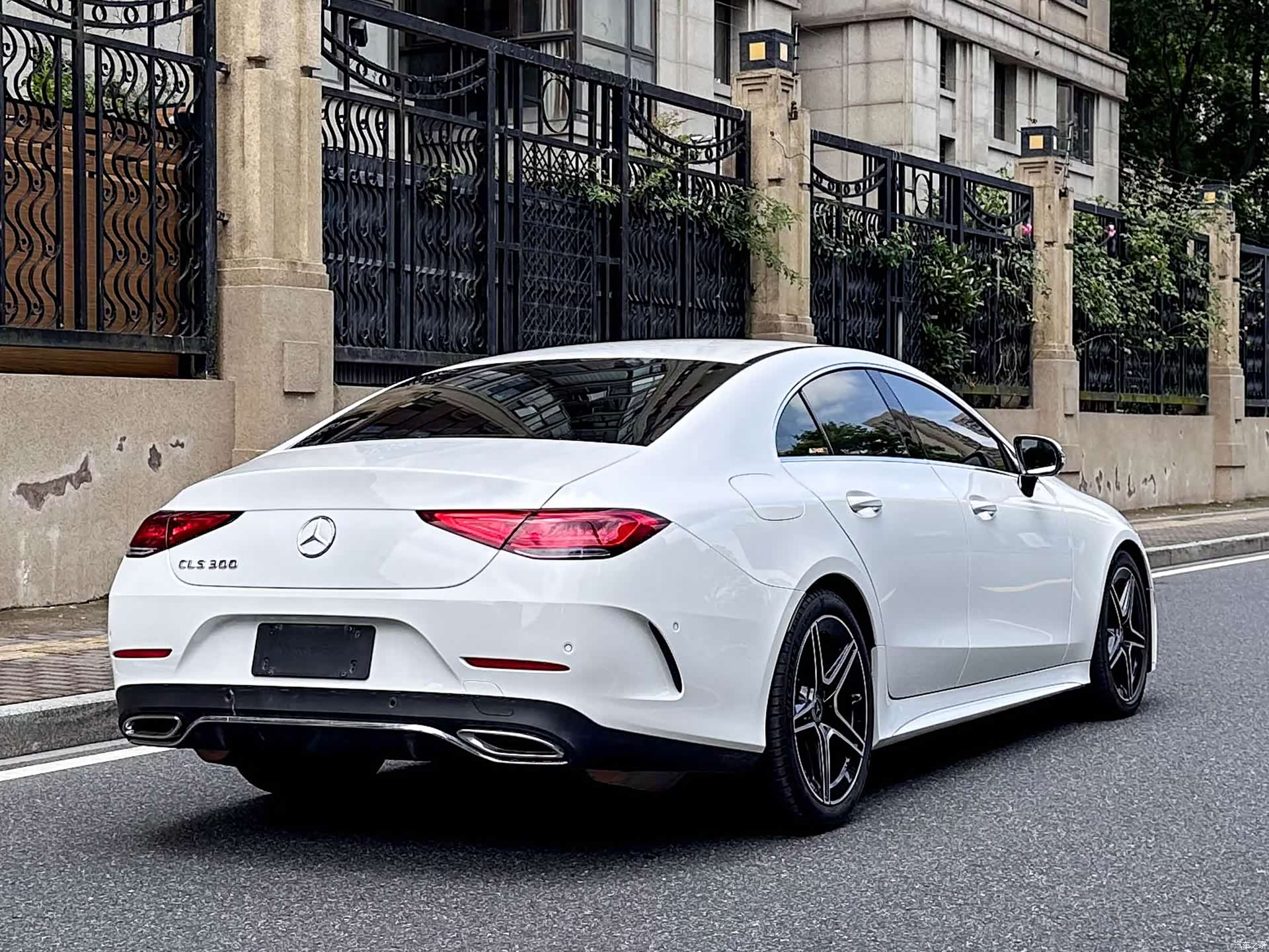 Mercedes-Benz CLS, 2023 4