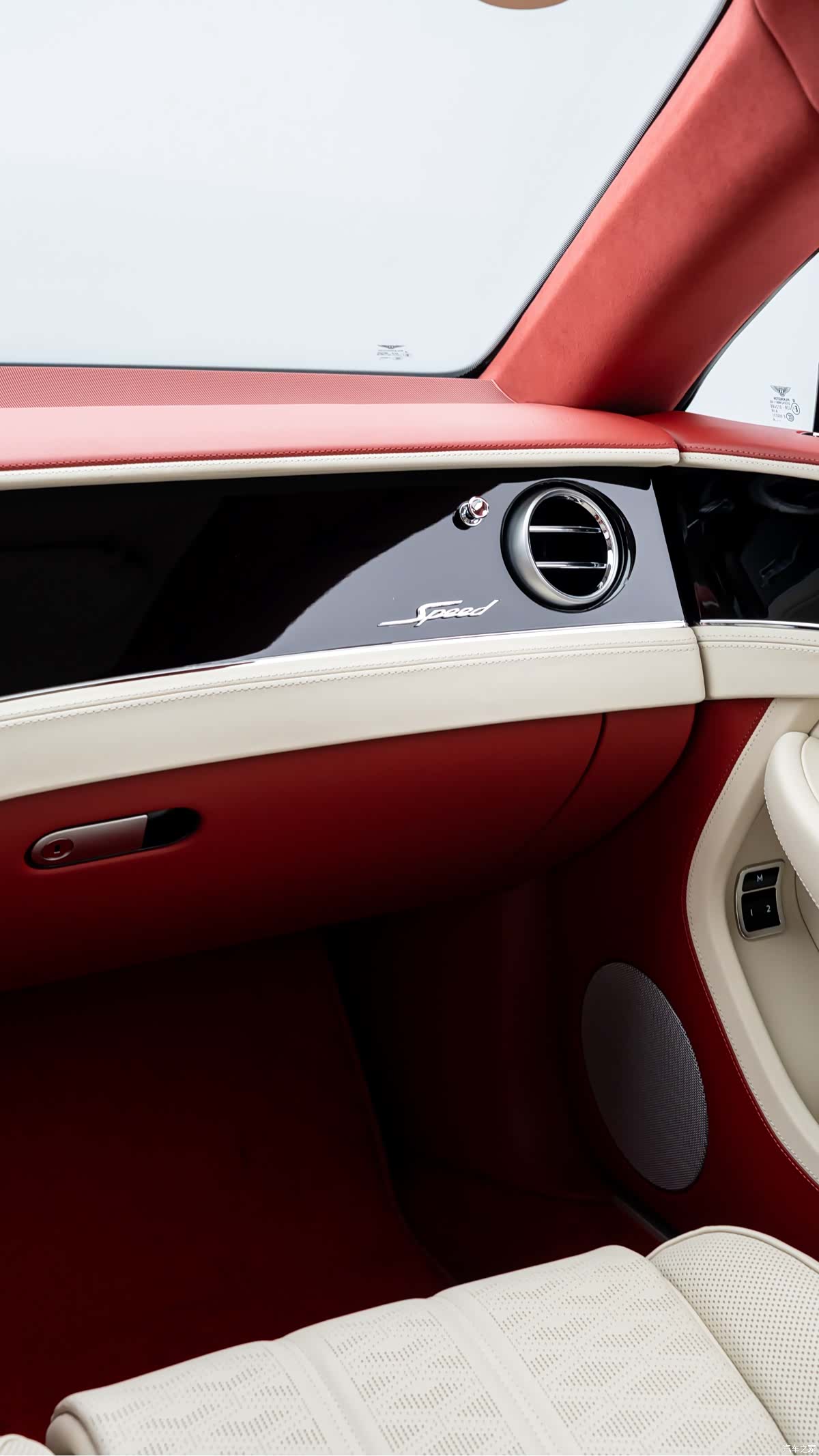 Bentley Continental GT, 2025 12