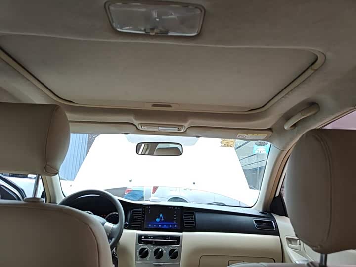 Toyota hua guan 2013 1.6L МКПП zhuo yue ban