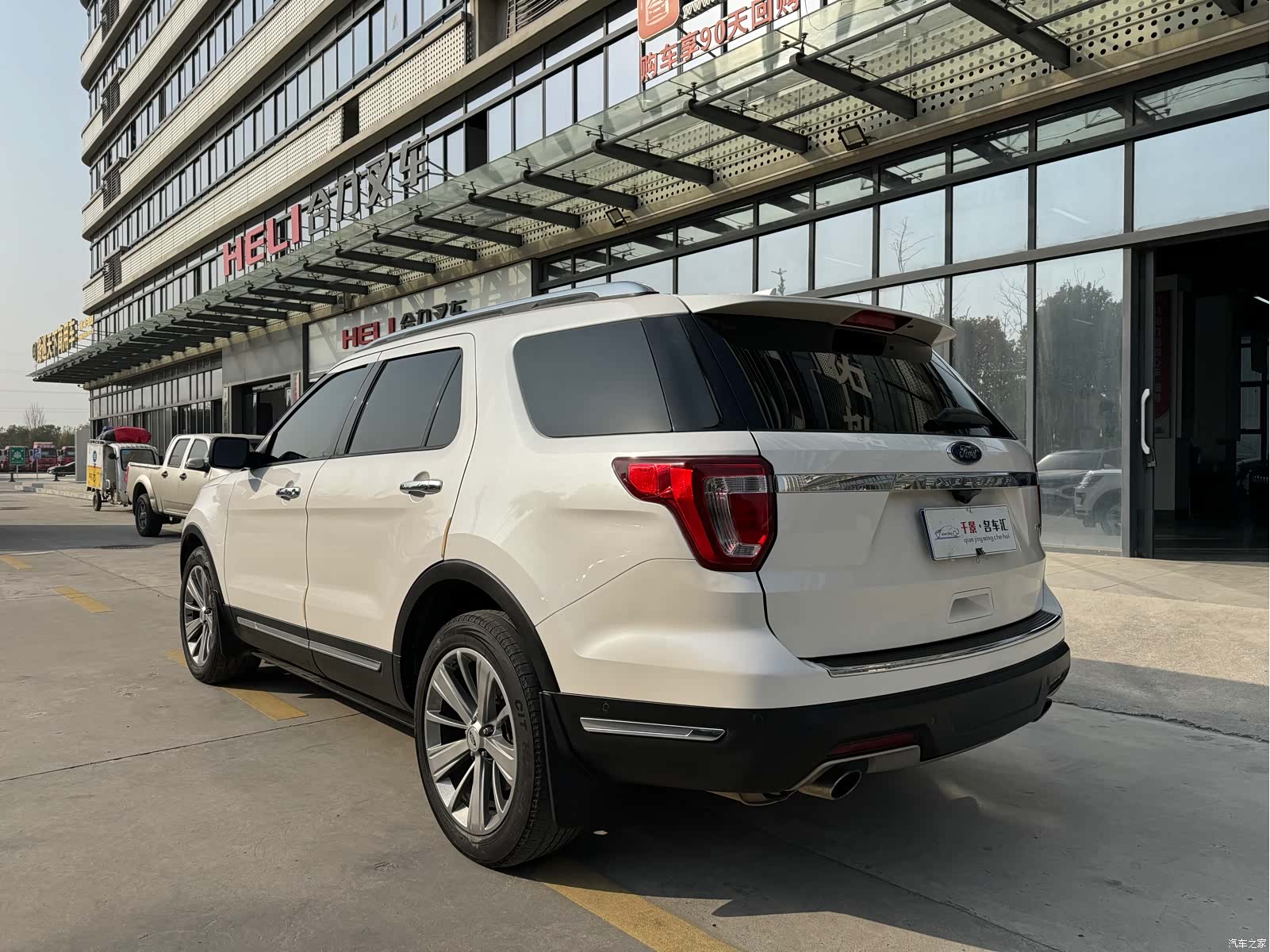 Ford Explorer, 2019 все фото