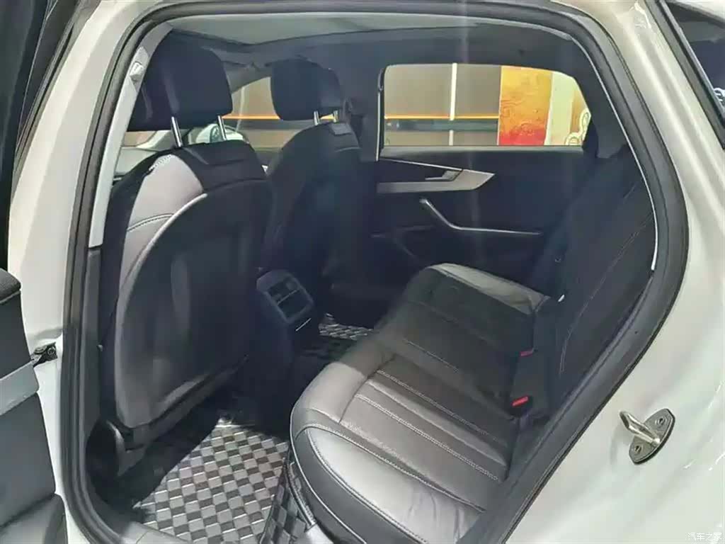 Audi A4L, 2020 6