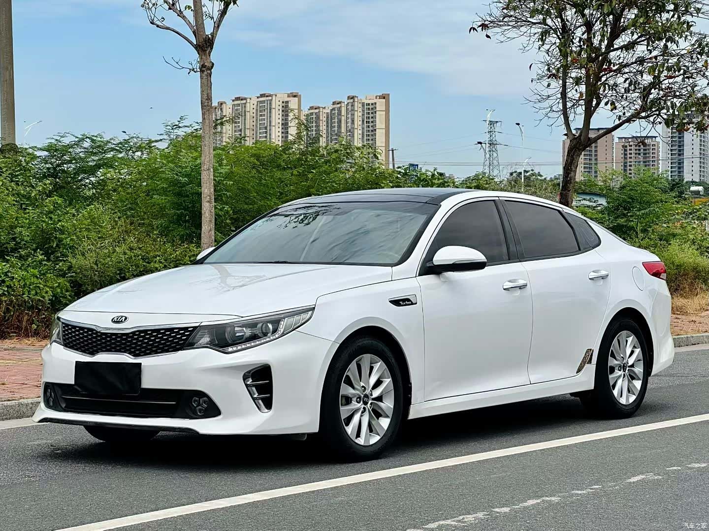 Kia K5, 2016 1
