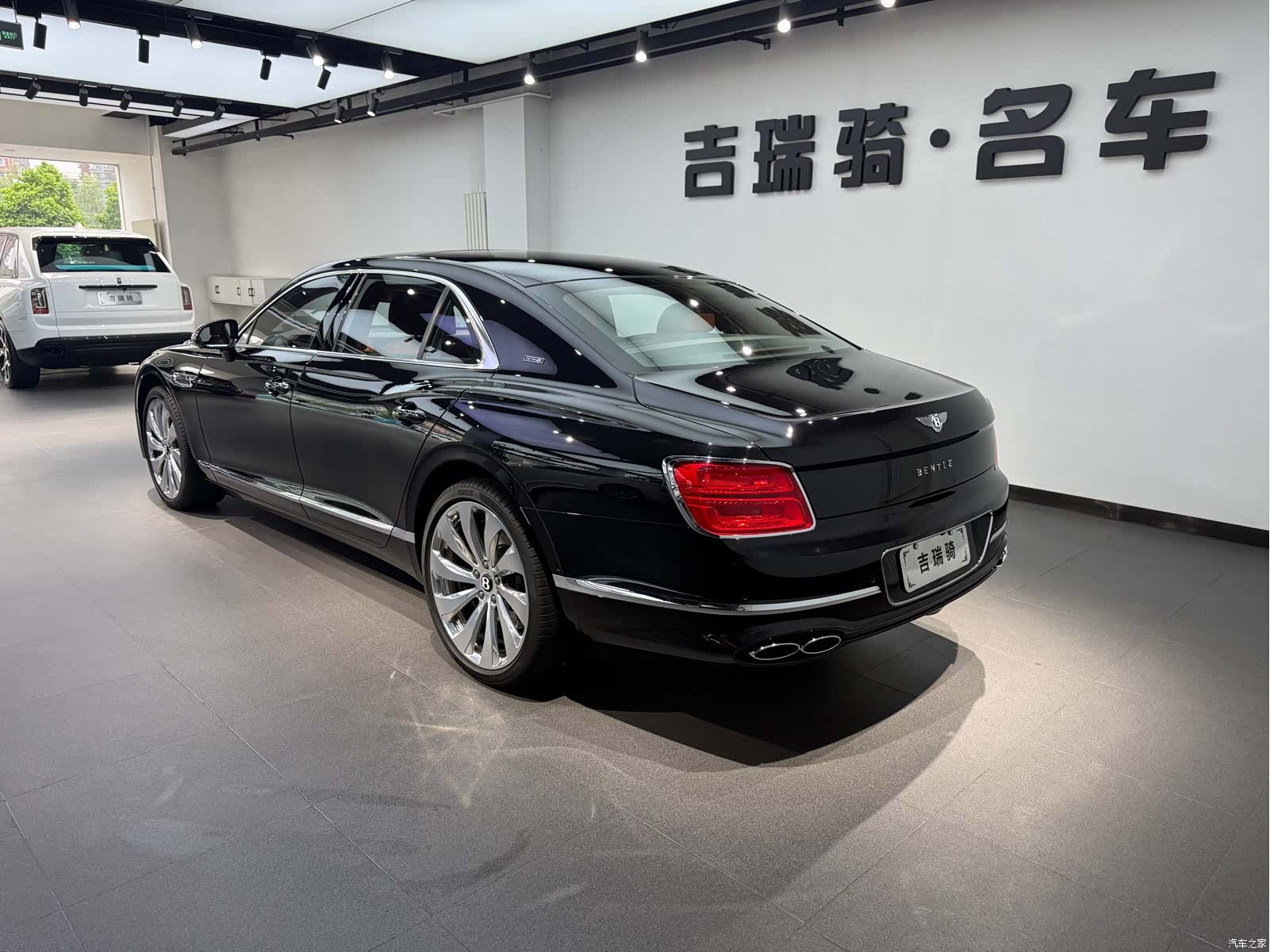 Bentley Flying Spur, 2025 все фото