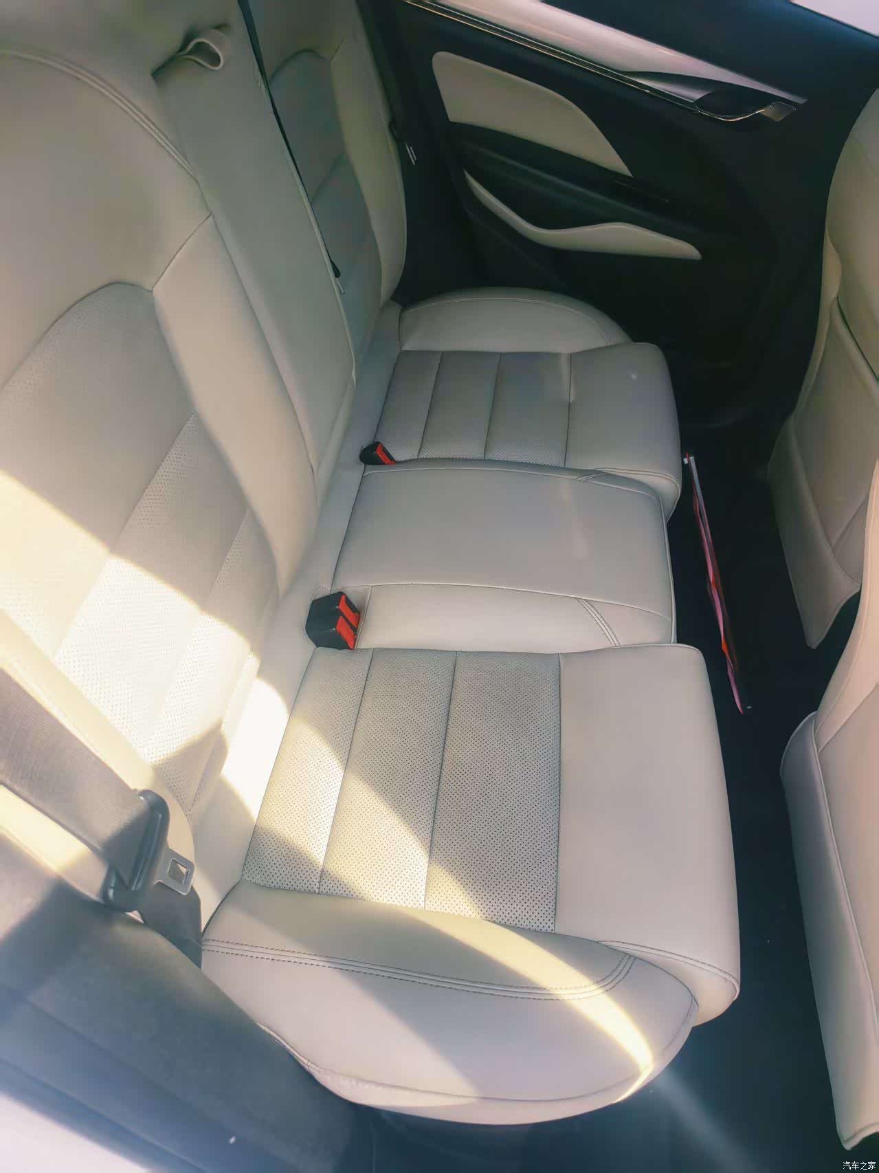 Geely Binray, 2018 9