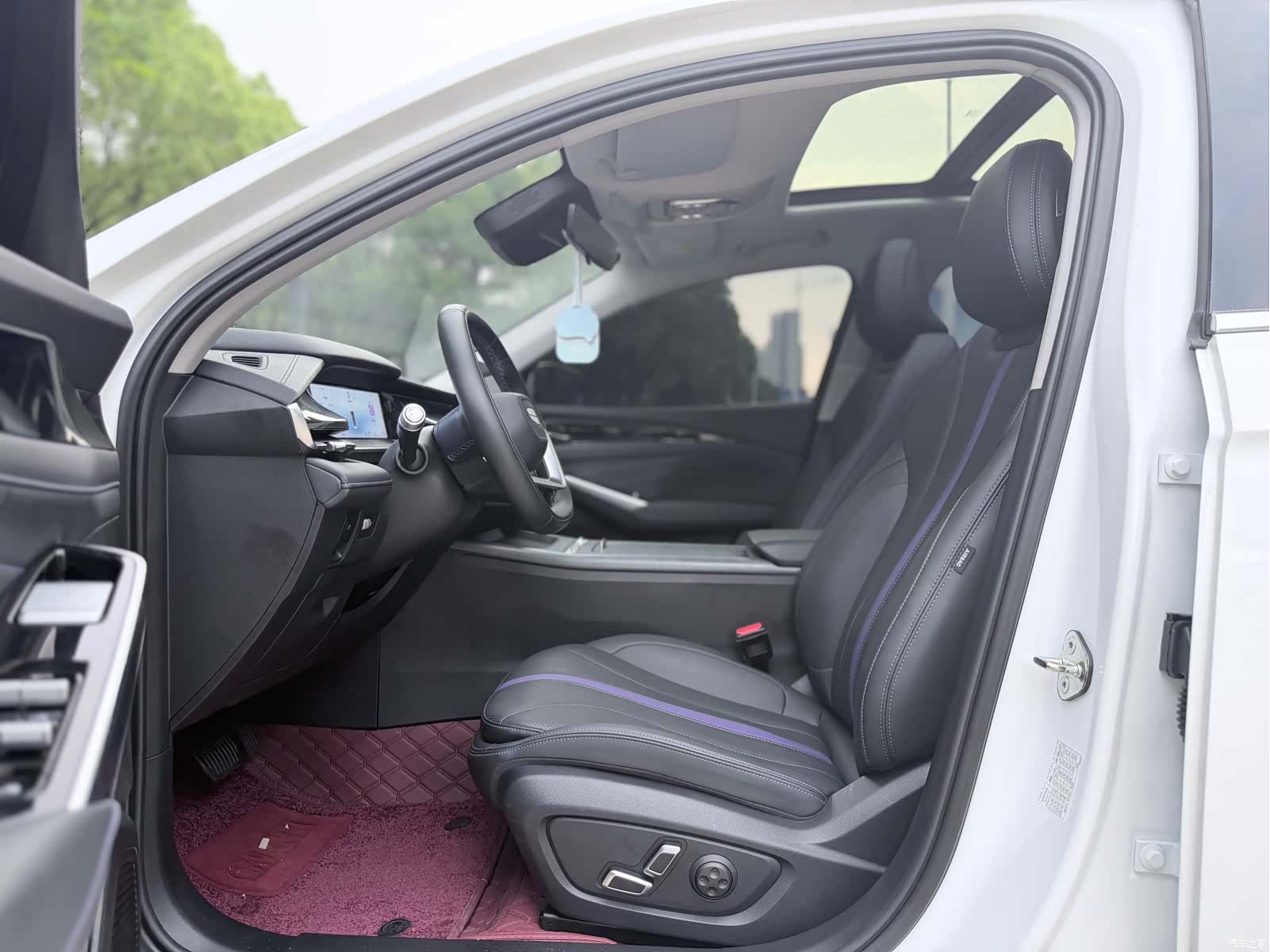Geely Preface, 2025 9