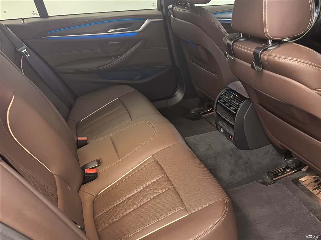 BMW 5 Series, 2022 13