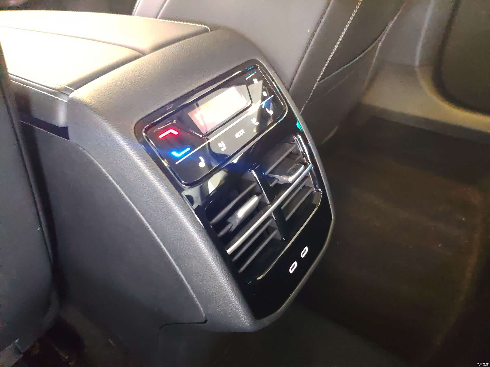 Volkswagen Magotan, 2024 24