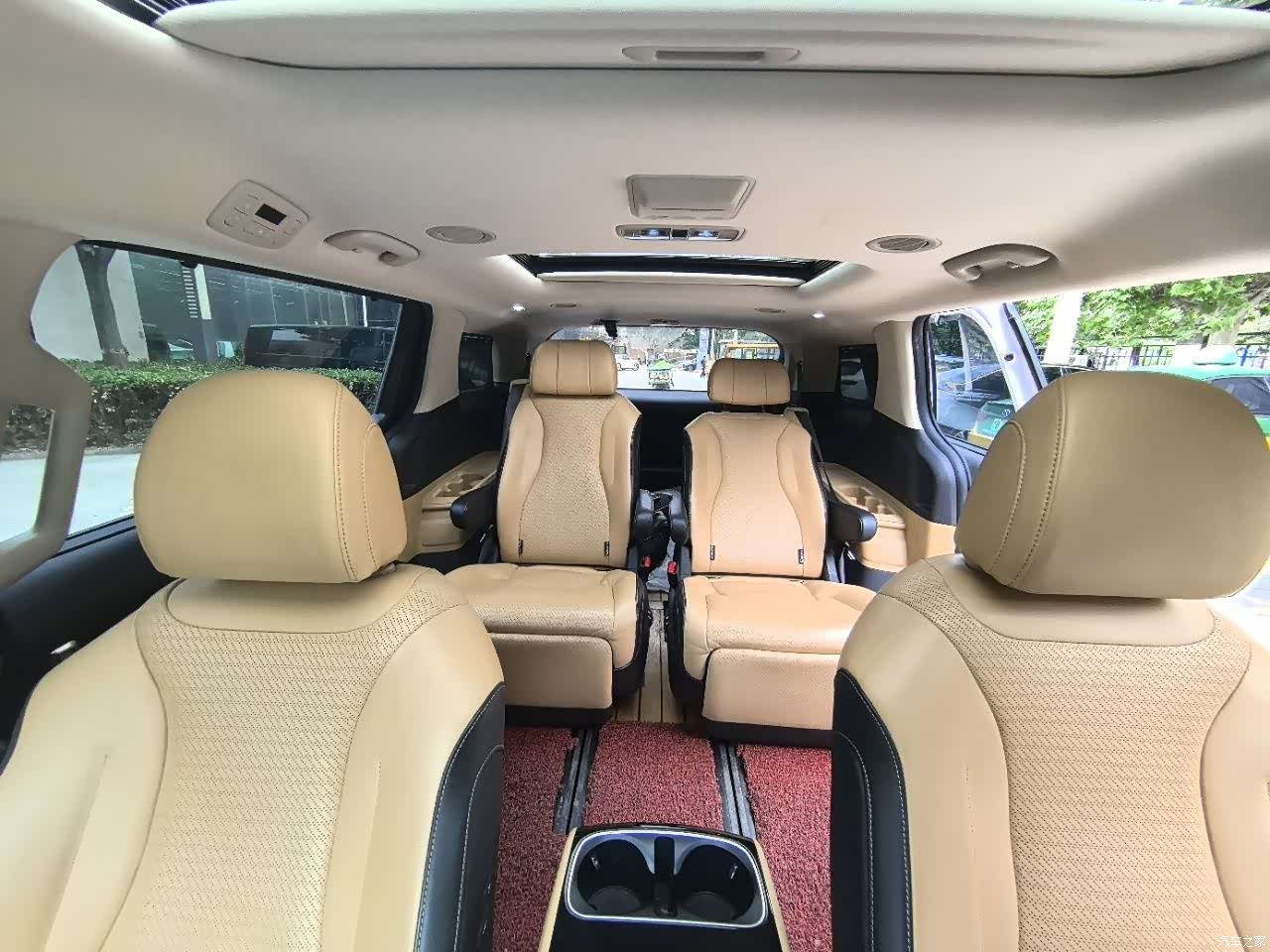 Kia Carnival, 2022 12