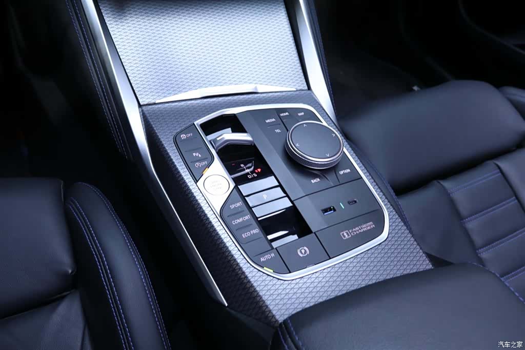 BMW M2, 2024 8