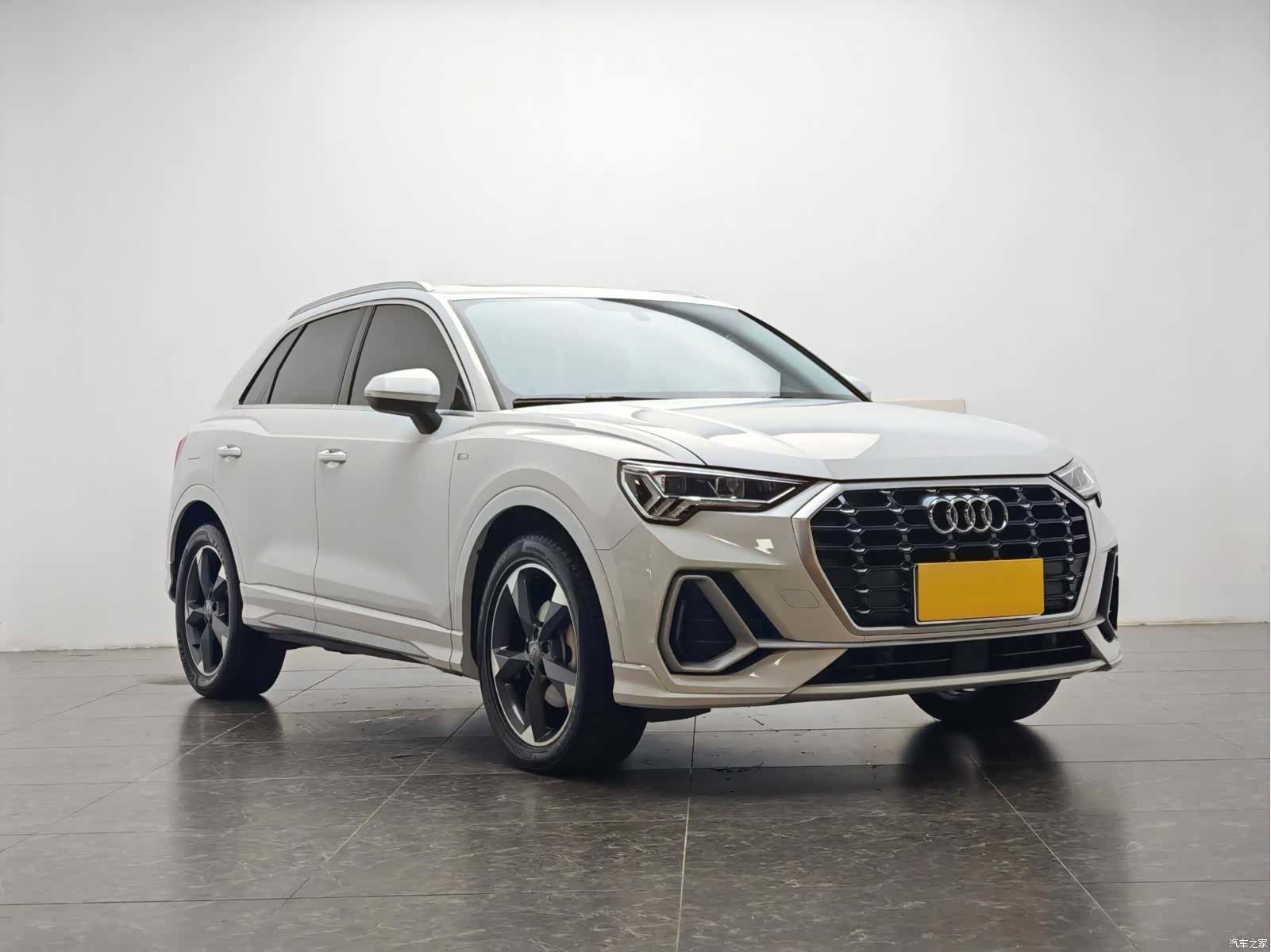 Audi Q3, 2020 3