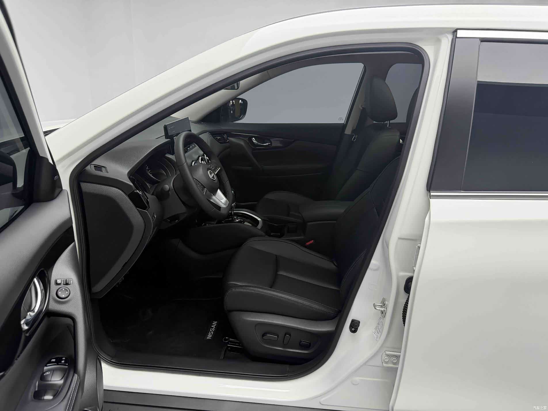 Nissan X-Trail, 2026 4