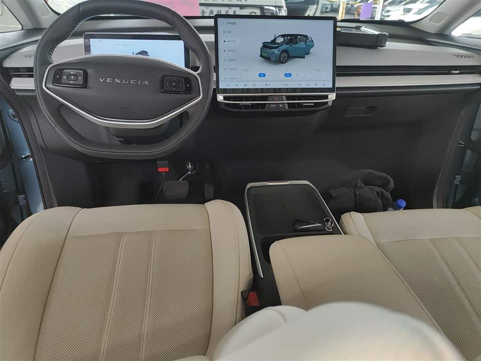 Venucia VX6