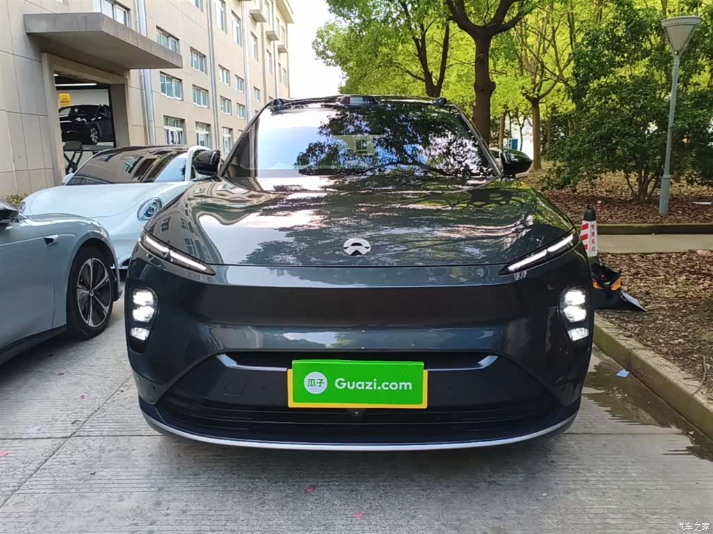 NIO ES8, 2023 3