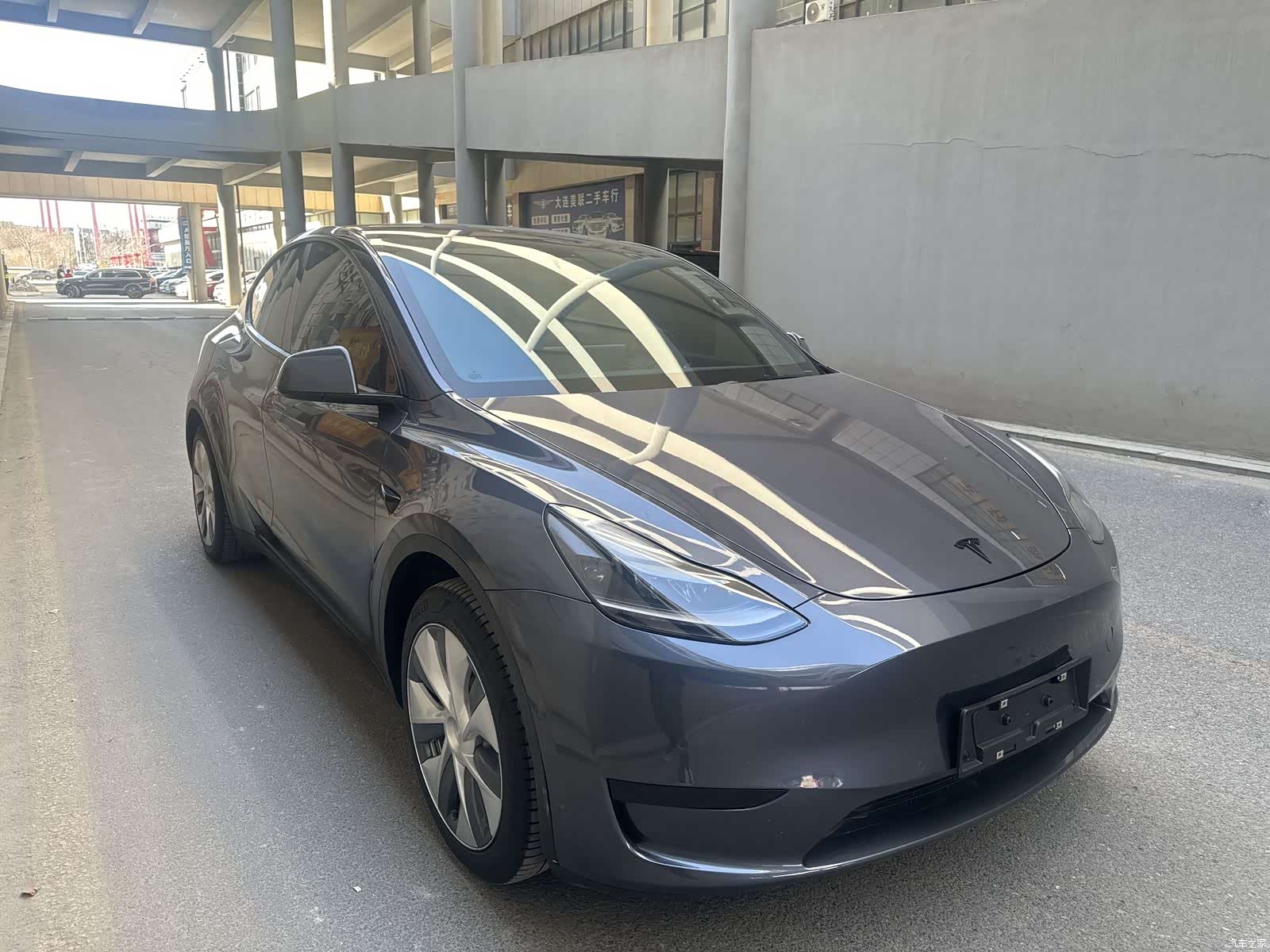 Tesla Model Y, 2023 3