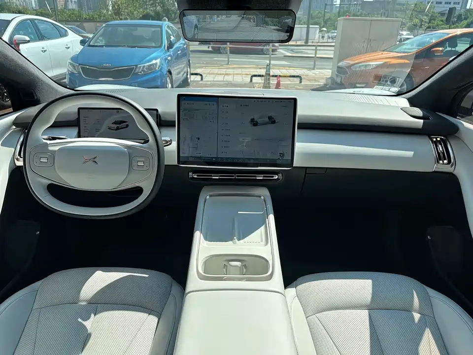 XPENG P7+