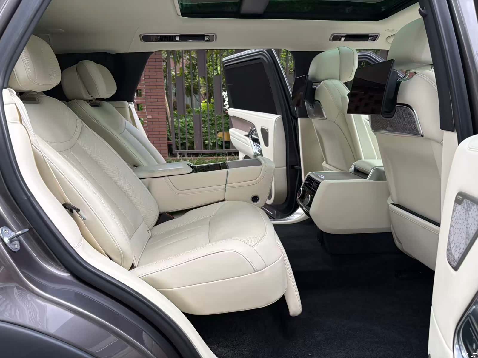 Land Rover Range Rover, 2024 10