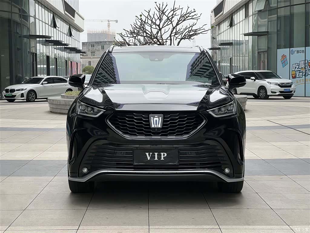 Toyota Crown, 2022 3