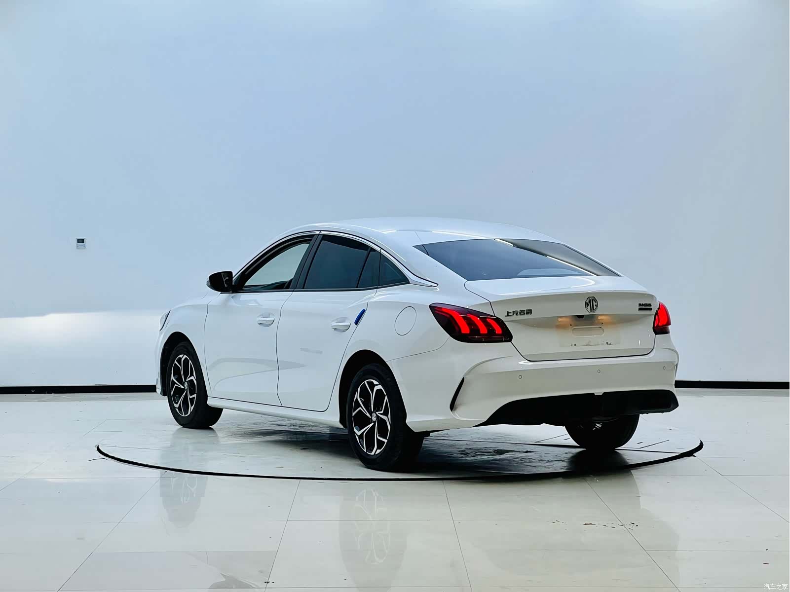 MG MG5, 2024 4