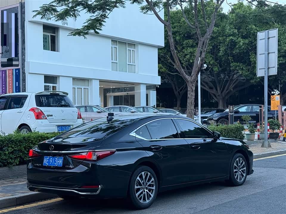 Lexus ES Lexus ES