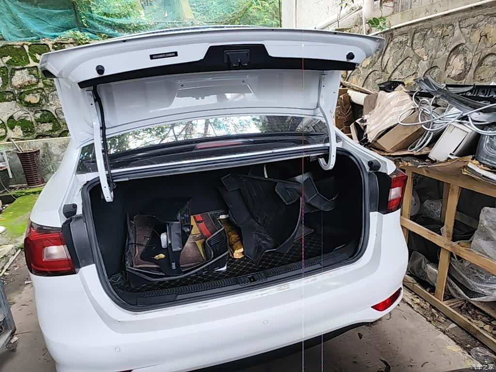 Roewe i5, 2021 19